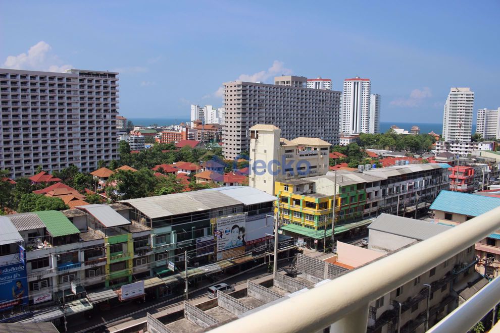 View Talay 1Jomtien
Rent ฿ 8,000 Studio
1 Bathroom
Living Size 32 Sqm
