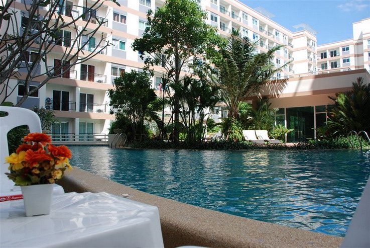 FOR SALE 3,000,000 THB. 38sq Meter From the balcony in the Ground floor to Swimming-pool